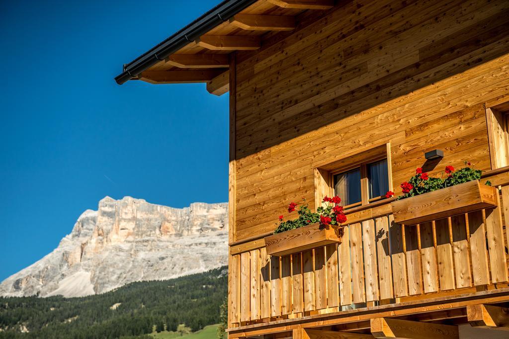 Chalet Prades Dolomiti Lodges Ла Вилла Номер фото